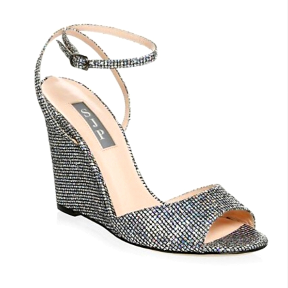 NWOT$365 SJP by Sarah Jessica Parker Boca Glitter Wedge Sandals In Silver